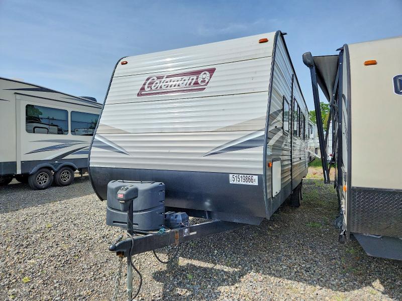 2021 Keystone Coleman VIN 4YDT26323MY942426 COPART salvage auction — MINOR DENT/SCRATCHES, OR - SALVAGE TITLE CERTIFICATE, sold $7,900 on 2026-07-09 (photo 2)