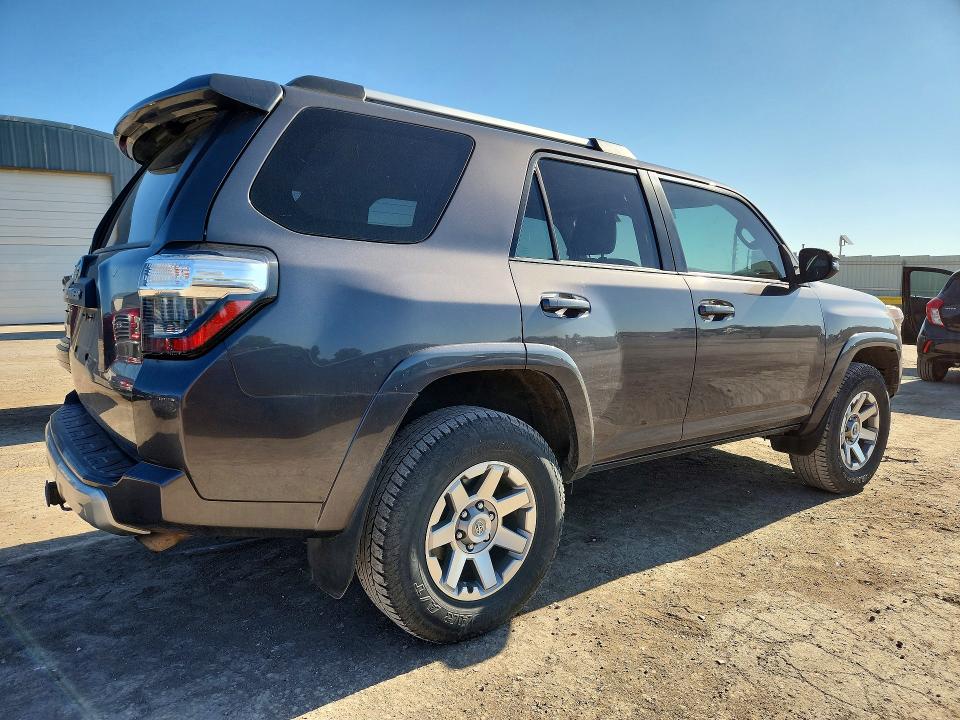 2014 Toyota 4runner VIN JTEBU5JR4E5173985 COPART salvage auction — HAIL, Ks - Cert Of Title-Salvage, sold $13,300 on 2026-07-20 (photo 3)