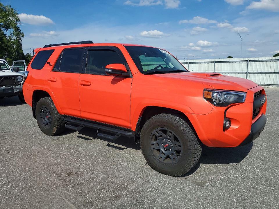 2024 Toyota 4runner VIN JTERU5JR7R6229416 COPART salvage auction — SIDE, Nc - Salvage Certificate Of Title, sold $3,250 on 2026-07-28 (photo 4)