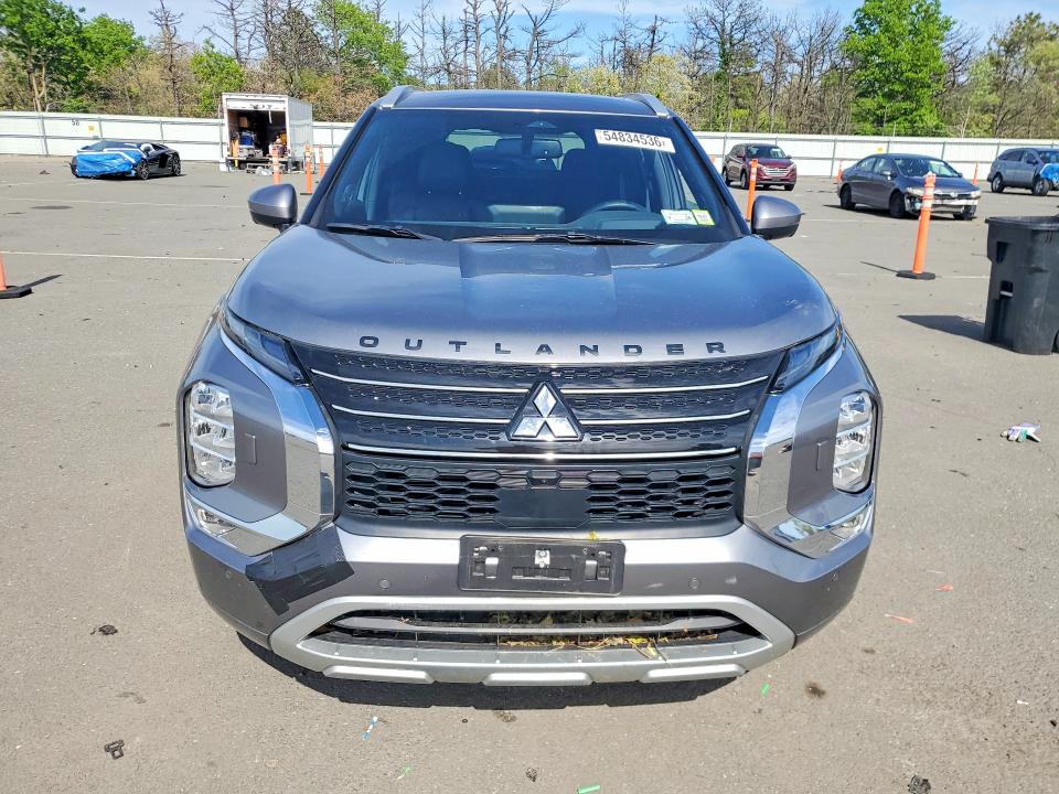 2022 Mitsubishi Outlander VIN JA4J4VA8XNZ083931 COPART salvage auction — WATER/FLOOD, Ny - Mv907A-Flood Salvage, sold $10,800 on 2026-07-20 (photo 5)