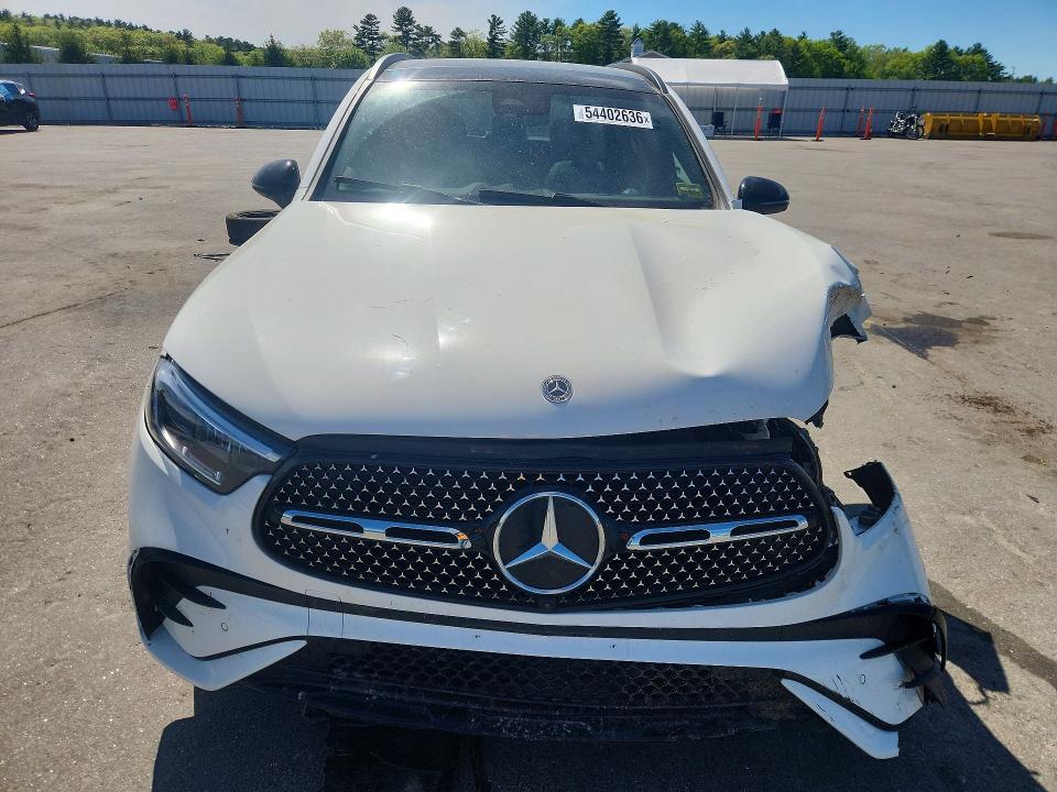 2025 Mercedes-benz Glc VIN W1NKM5GB4SF422105 COPART salvage auction — FRONT END, ME - CERT OF TITLE-SALVAGE COLLISIO, sold $3,950 on 2026-07-31 (photo 5)