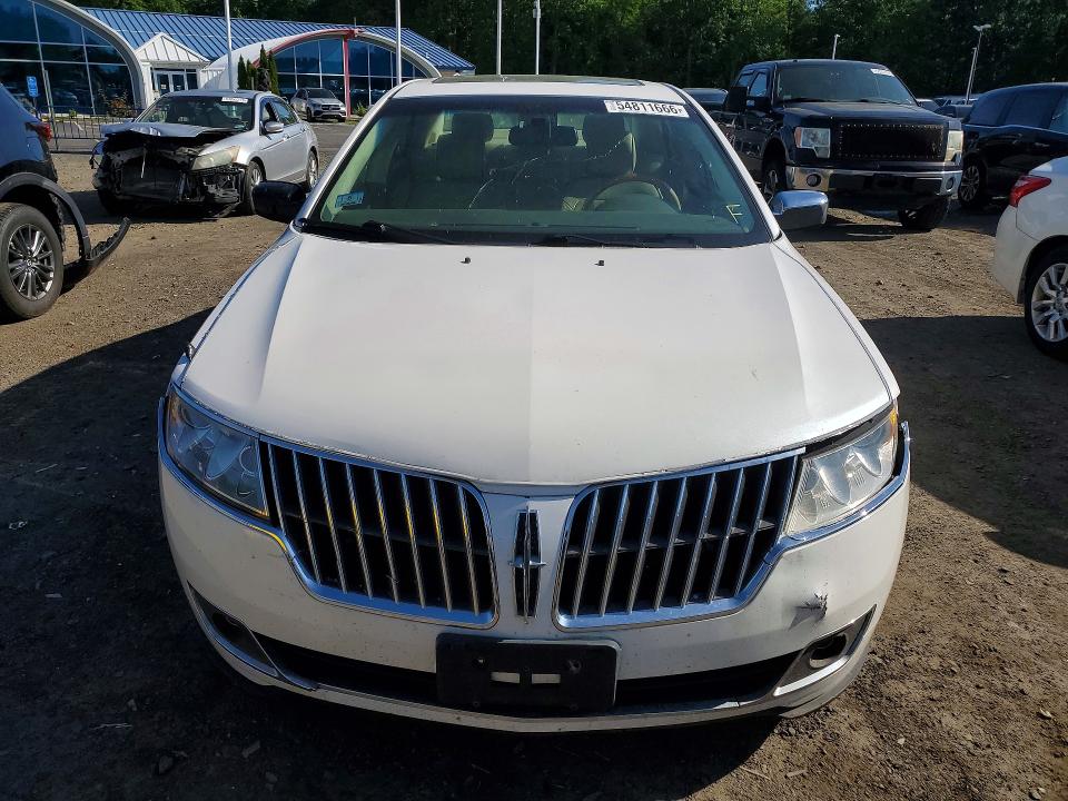 2011 Lincoln Mkz VIN 3LNHL2GC7BR758146 COPART salvage auction — FRONT END, MA - CERT OF TITLE-SALVAGE, sold $450 on 2026-07-02 (photo 5)