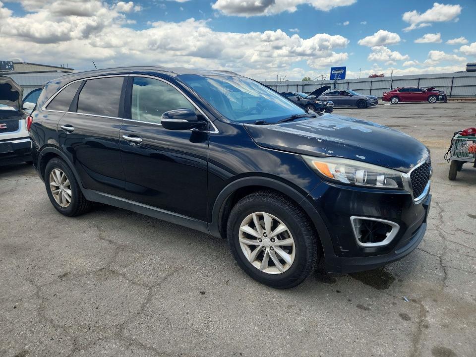 2017 Kia Sorento VIN 5XYPG4A59HG225115 COPART salvage auction — NORMAL WEAR, Ca - Dis/Dlr/Exp Only Clean Title, sold $1,850 on 2026-07-17 (photo 4)