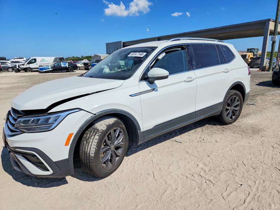 2024 Volkswagen Tiguan VIN 3VV3B7AX0RM031935 COPART salvage auction — FRONT END, FL - CERTIFICATE OF DESTRUCTION, sold $5,500 on 2026-07-02 (photo 1)