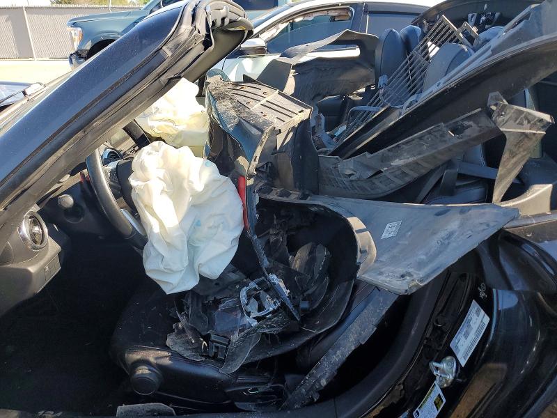 2017 Fiat 124 spider VIN JC1NFAEK3H0125121 COPART salvage auction — SIDE, On - Permit Salvage, sold $175 on 2026-07-28 (photo 7)