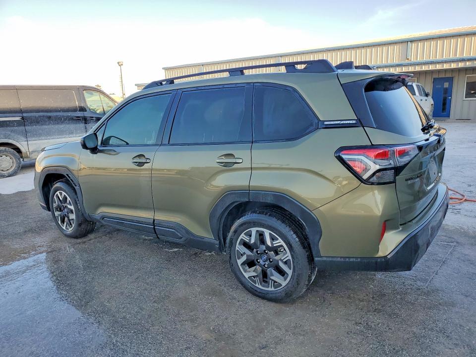2026 Subaru Forester VIN 4S4SLDD62T3013613 COPART salvage auction — WATER/FLOOD, TX - SALVAGE TITLE-FLOOD DAMAGE, sold $15,600 on 2026-07-31 (photo 2)