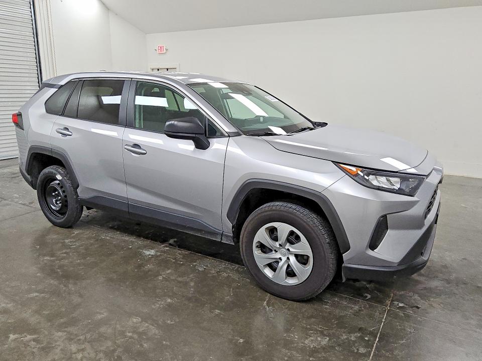 2022 Toyota Rav4 VIN 2T3H1RFV3NC210703 COPART salvage auction — MINOR DENT/SCRATCHES, Tx - Certificate Of Title, sold $20,000 on 2026-07-02 (photo 4)