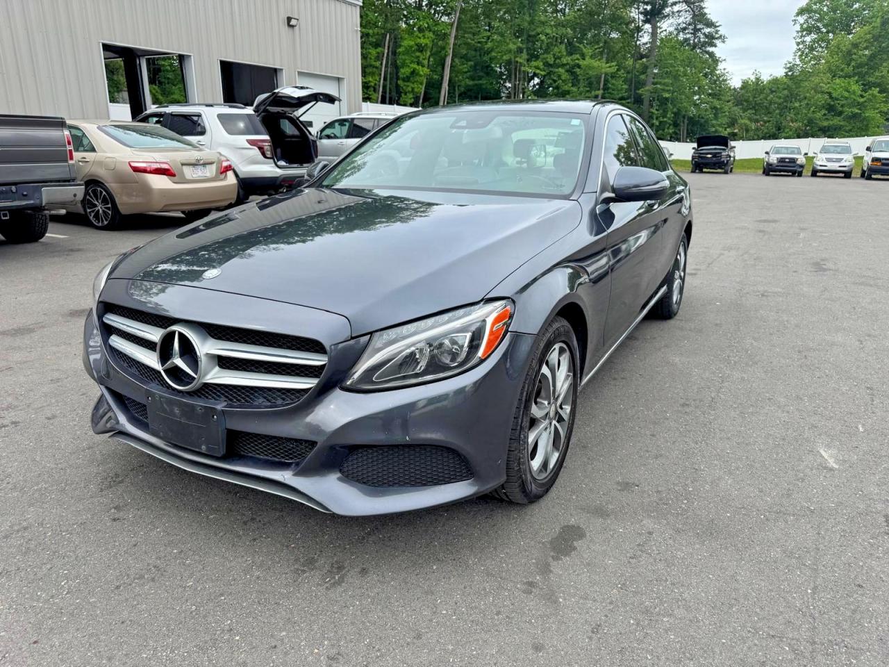 2016 Mercedes-Benz C-Class VIN WDDWF4KB7GR151475 — COPART salvage auction photo