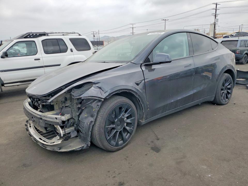 2024 Tesla Model y VIN 7SAYGDEE7RF036070 COPART salvage auction — FRONT END, Ca - Salvage Certificate, sold $9,800 on 2026-07-27 (photo 1)