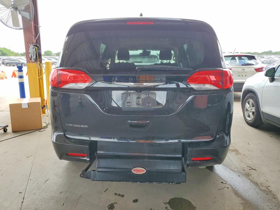 2023 Chrysler Voyager VIN 2C4RC1CG2PR511545 COPART salvage auction — MINOR DENT/SCRATCHES, Salvage Title, sold $13,700 on 2026-07-23 (photo 6)