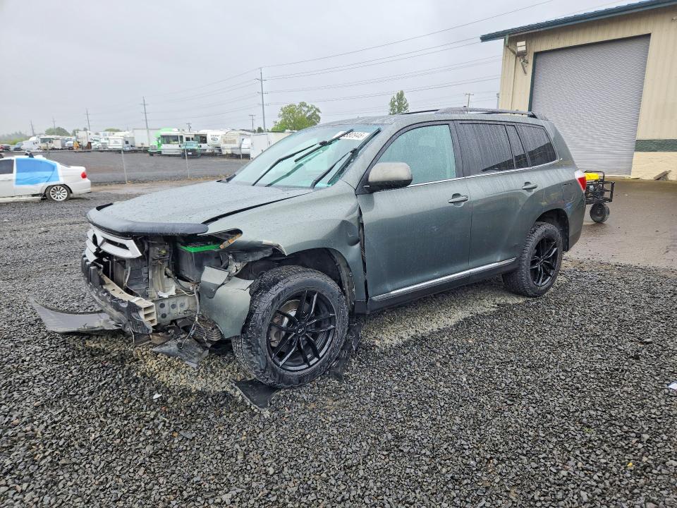 2013 Toyota Highlander VIN 5TDBK3EH0DS273249 COPART salvage auction — FRONT END, Or - Salvage Title Certificate, sold $2,950 on 2026-07-14 (photo 1)