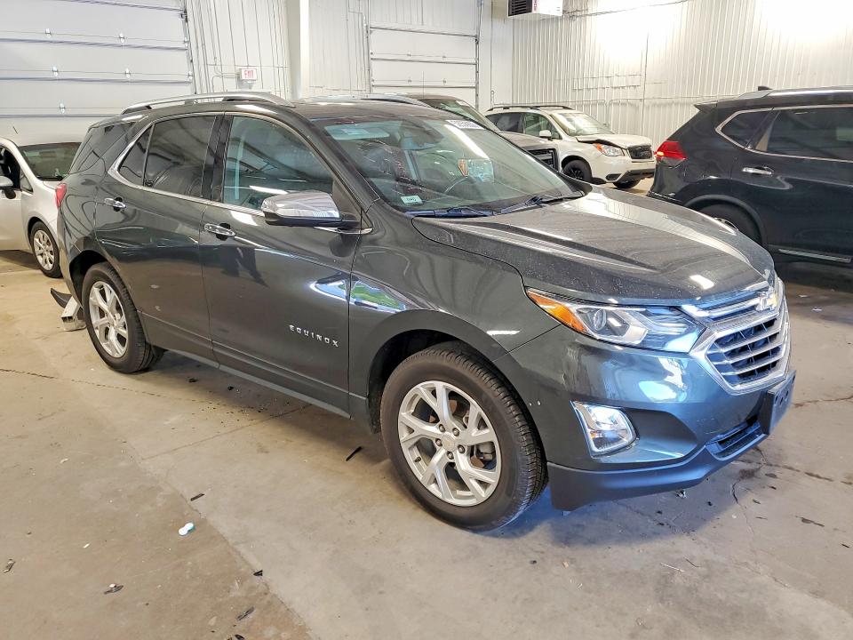 2020 Chevrolet Equinox VIN 3GNAXXEV0LS500693 COPART salvage auction — REAR END, MN, sold $8,400 on 2026-10-20 (photo 4)
