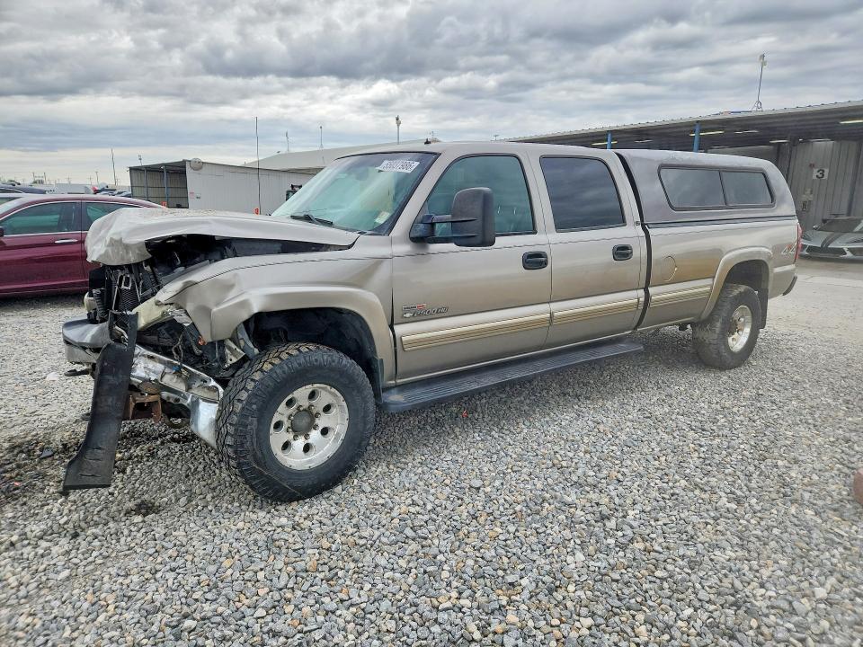 2002 Chevrolet Silverado 2500 VIN 1GCHK23122F159471 — COPART salvage auction photo