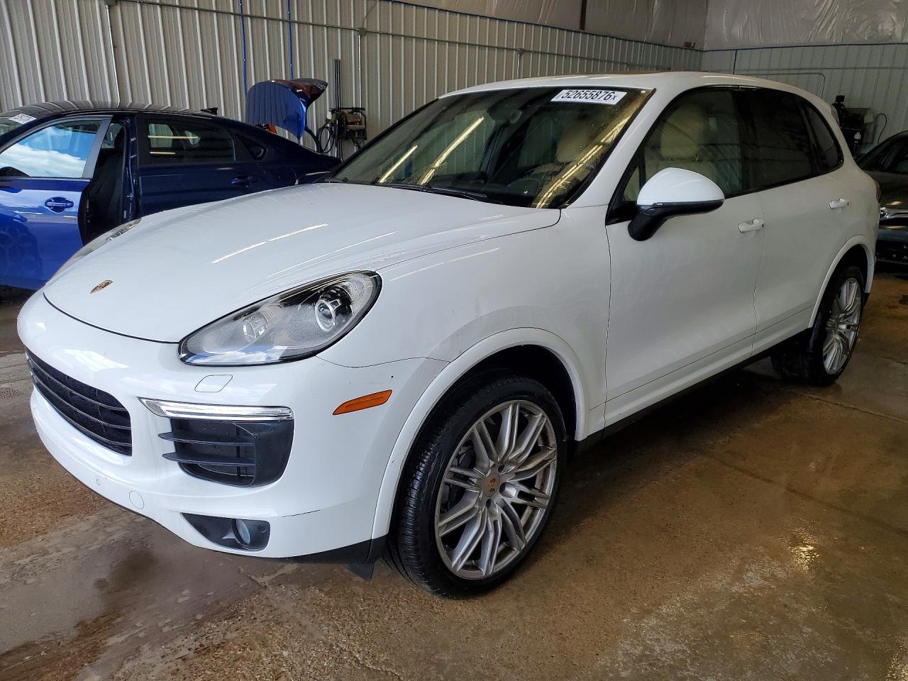 2018 Porsche Cayenne VIN WP1AA2A22JKA07176 — COPART salvage auction photo
