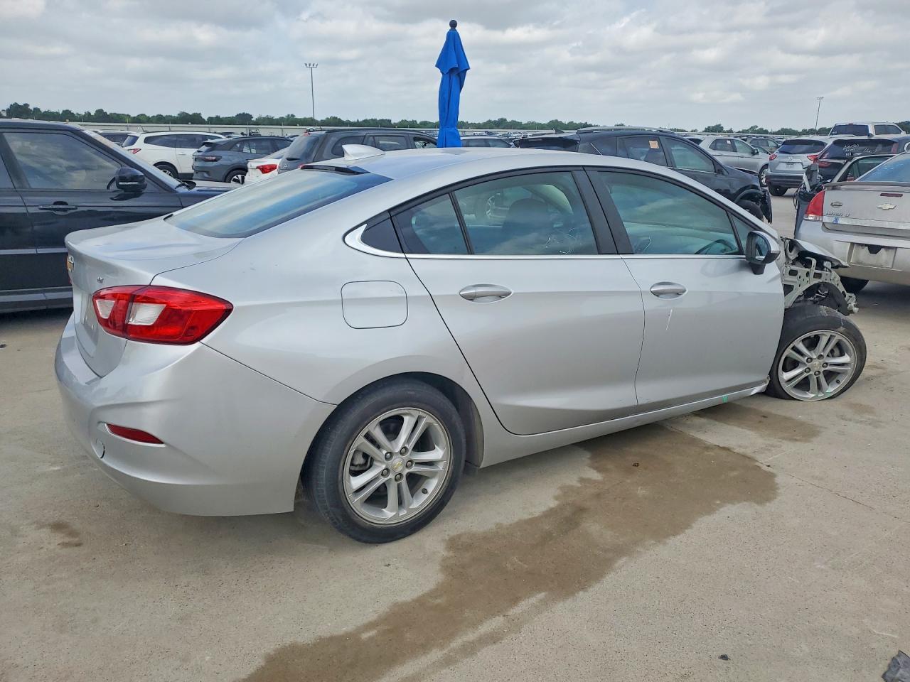 2018 Chevrolet Cruze VIN 1G1BE5SM4J7248275 COPART salvage auction — Front End, TX - SALVAGE VEHICLE TITLE, sold $900 on 2026-06-25 (photo 3)