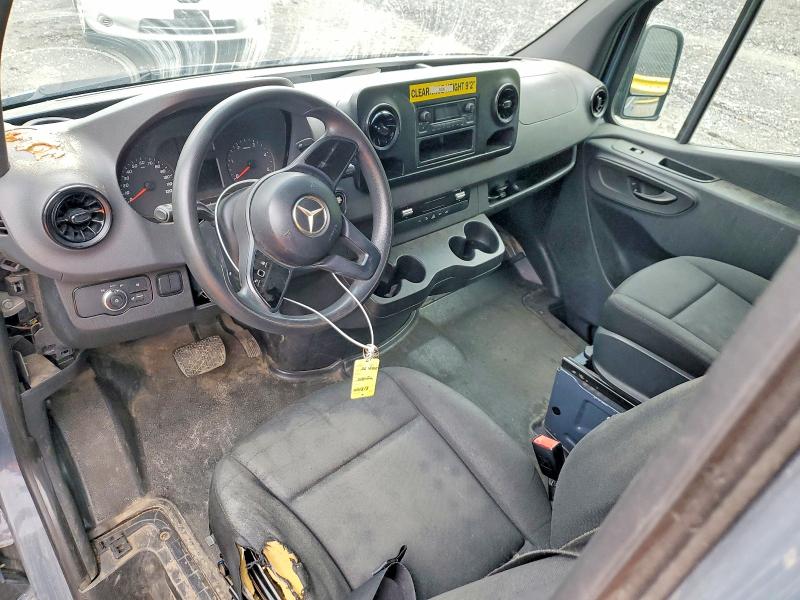 2019 Mercedes-benz Sprinter VIN WD4PF0CD4KP091818 COPART salvage auction — SIDE, Md - Certificate Of Title, sold $9,100 on 2026-07-27 (photo 8)