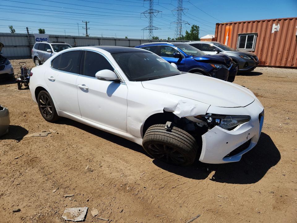 2019 Alfa romeo VIN ZARFANAN0K7600368 COPART salvage auction — SIDE, Il - Salvage Certificate, sold $4,450 on 2026-08-11 (photo 4)