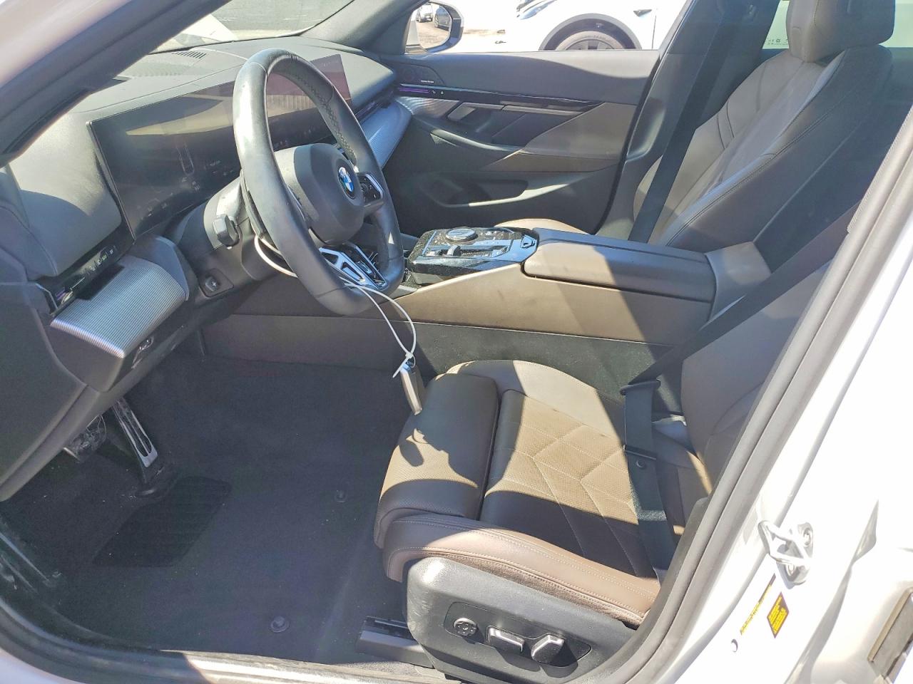 2025 BMW 5 Series VIN WBA43FJ04SCU23298 COPART salvage auction — Rear End, CA - SALVAGE CERTIFICATE, sold $32,500 on 2026-08-14 (photo 7)