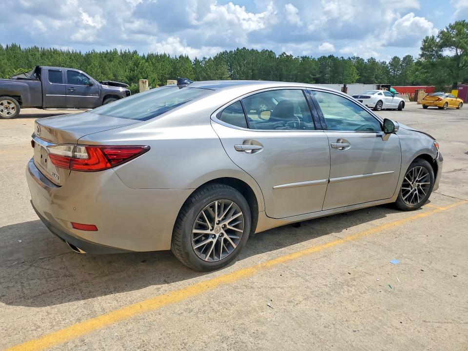 2017 Lexus VIN 58ABK1GG2HU054999 COPART salvage auction — FRONT END, SC - CERT OF TITLE-SALVAGE, sold $5,100 on 2026-07-03 (photo 3)