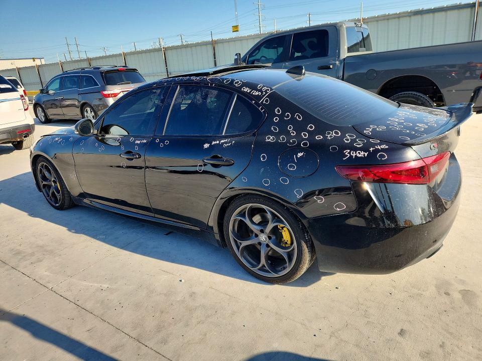 2019 Alfa romeo Giulia VIN ZARFANBN3K7623125 COPART salvage auction — HAIL, Tx - Certificate Of Title, sold $8,800 on 2026-09-04 (photo 2)