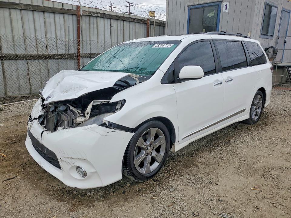 2014 Toyota Sienna VIN 5TDXK3DC8ES460543 — COPART salvage auction photo