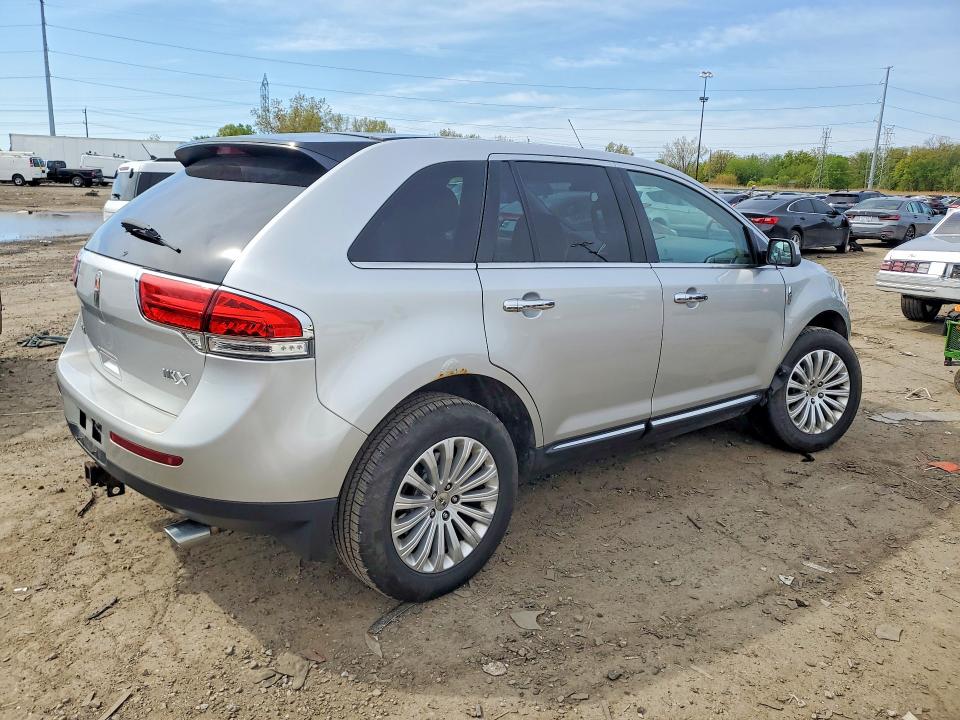 2012 Lincoln Mkx VIN 2LMDJ6JKXCBL10502 COPART salvage auction — FRONT END, OH - CERT OF TITLE-SALVAGE, sold $600 on 2026-07-03 (photo 3)