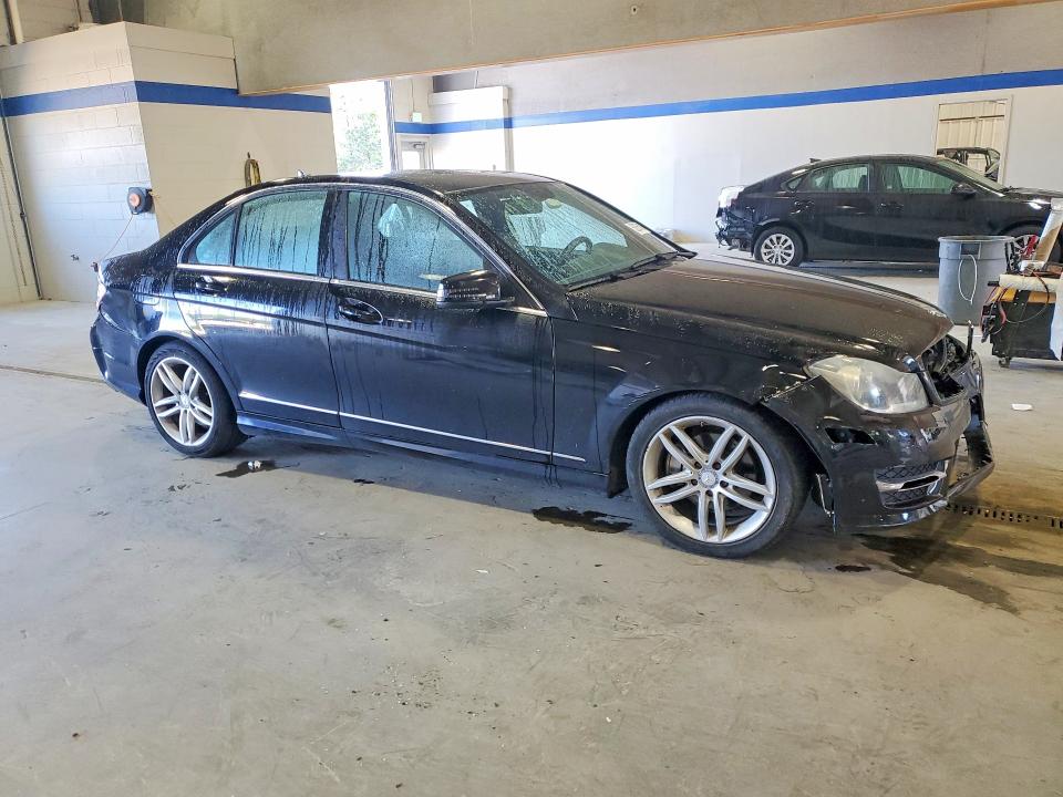 2012 Mercedes-benz C-klasse VIN WDDGF8BB4CR228888 COPART salvage auction — REAR END, Va - Cert Of Title - Salvage, sold $650 on 2026-07-17 (photo 4)