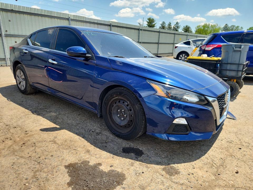 2022 Nissan VIN 1N4BL4BV3NN423624 COPART salvage auction — SIDE, Pa - Certificate Of Salvage, sold $3,000 on 2026-07-02 (photo 4)