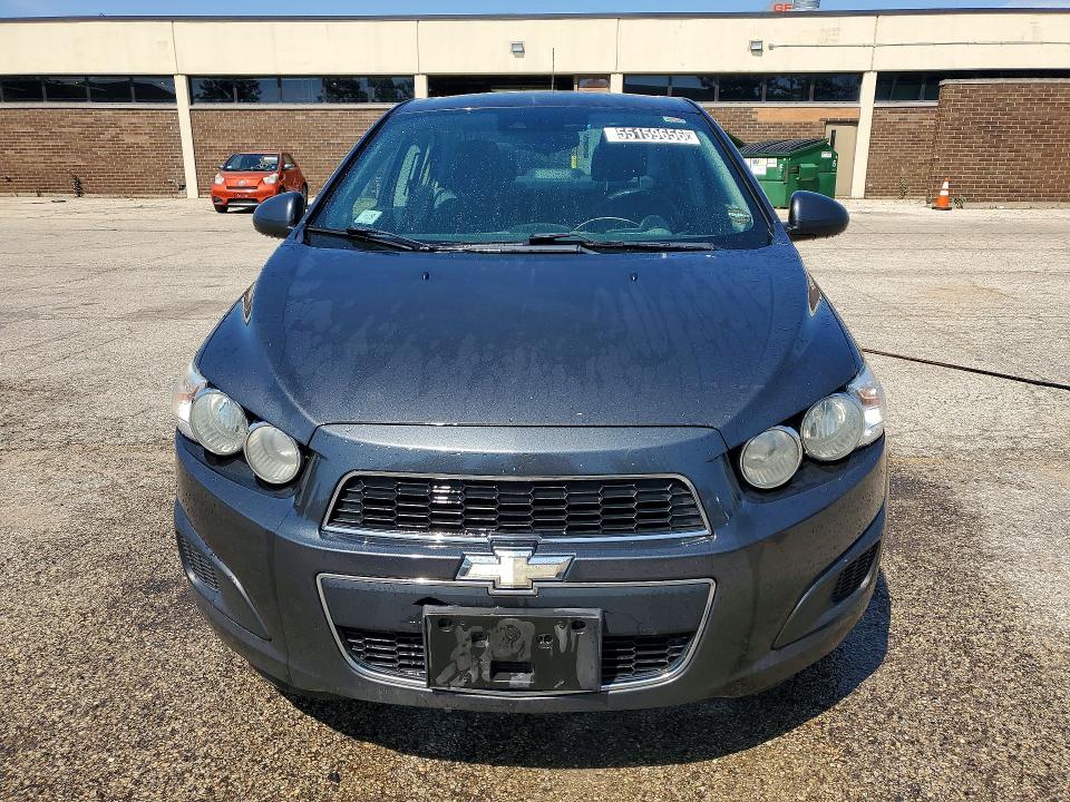 2016 Chevrolet SONIC VIN 1G1JC5SB3G4112326 COPART salvage auction — MINOR DENT/SCRATCHES, IL - CERT OF TITLE-CORRECTED, sold $625 on 2026-07-09 (photo 5)