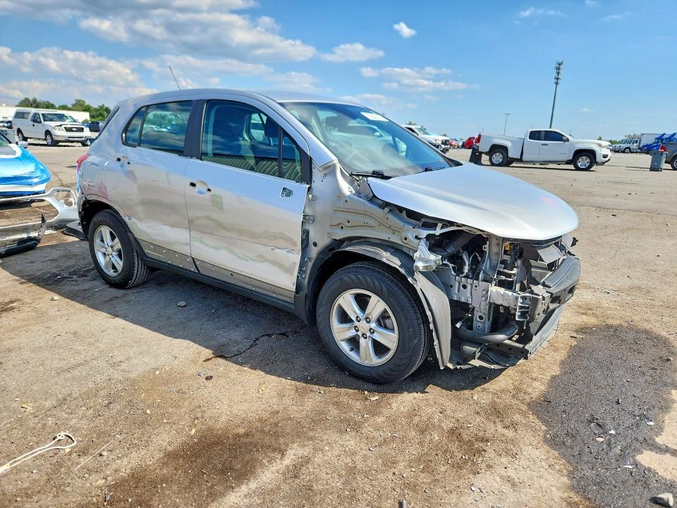2020 Chevrolet Trax VIN KL7CJKSB3LB323095 COPART salvage auction — FRONT END, Fl - Cert Of Title Slvg Rebuildable, sold $1,750 on 2026-07-20 (photo 4)