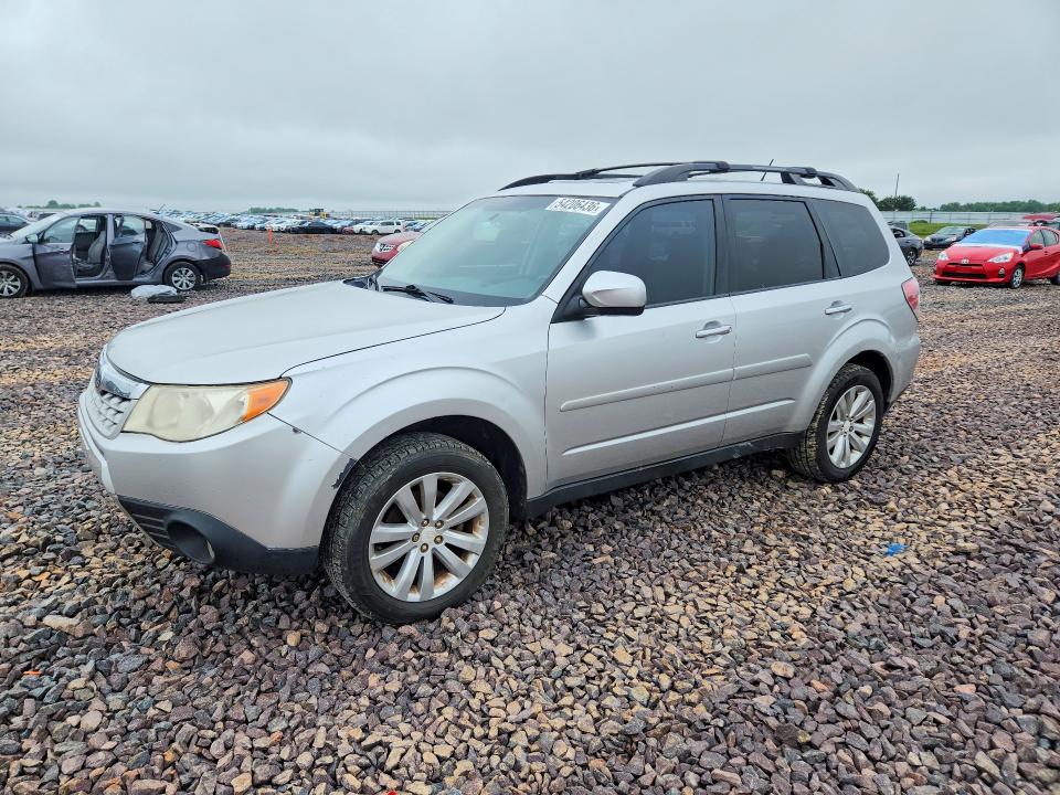 2011 Subaru Forester VIN JF2SHBEC1BH740565 — COPART salvage auction photo