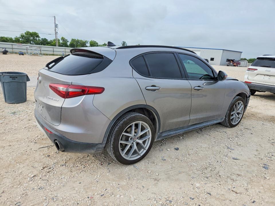 2018 Alfa romeo Stelvio VIN ZASFAKNN8J7B80173 COPART salvage auction — FRONT END, Tx - Salvage Vehicle Title, sold $2,200 on 2026-07-30 (photo 3)