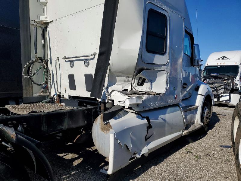 2022 Kenworth T680 VIN 1XKYDP9X9NJ473191 COPART salvage auction — SIDE, IN - CERT OF TITLE-SALVAGE TITLE, sold $8,400 on 2026-09-17 (photo 9)