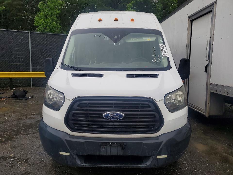2017 Ford Transit VIN 1FTBW2XM0HKB38830 COPART salvage auction — MINOR DENT/SCRATCHES, DC - CERTIFICATE OF TITLE, sold $9,800 on 2026-09-18 (photo 5)