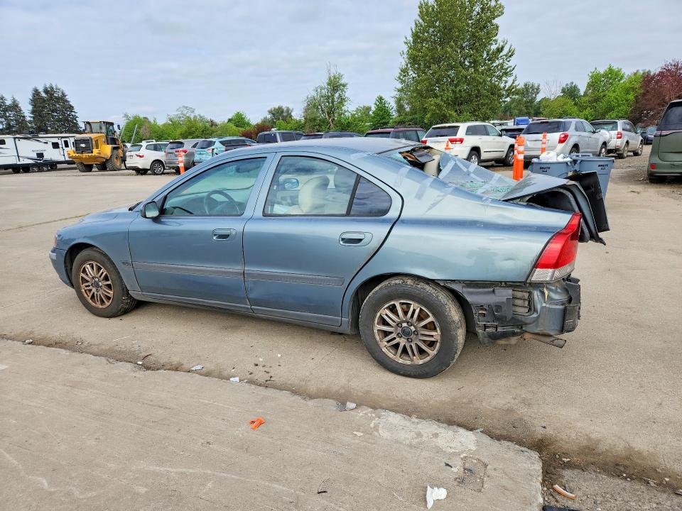 2004 Volvo S60 VIN YV1RS64A742358904 COPART salvage auction — REAR END, Or - Salvage Title Certificate, sold $125 on 2026-08-17 (photo 2)