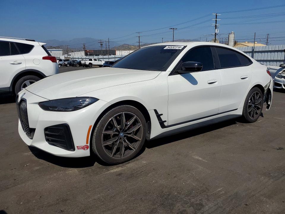 2024 BMW VIN WBY43AW06RFS63074 COPART salvage auction — REAR END, Ca - Salvage Certificate, sold $17,400 on 2026-07-29 (photo 1)