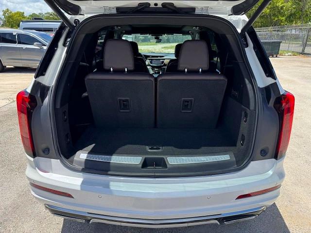 2021 Cadillac Xt6 VIN 1GYKPCRS4MZ181724 COPART salvage auction — MINOR DENT/SCRATCHES, Fl - Cert Of Title-Flood & Rebuilt (P), sold $20,700 on 2026-07-27 (photo 6)