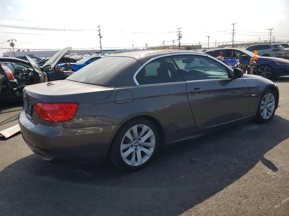 2011 BMW 3 series VIN WBADW7C56BE727484 COPART salvage auction — FRONT END, CA - SALVAGE CERTIFICATE, sold $2,000 on 2026-07-08 (photo 3)