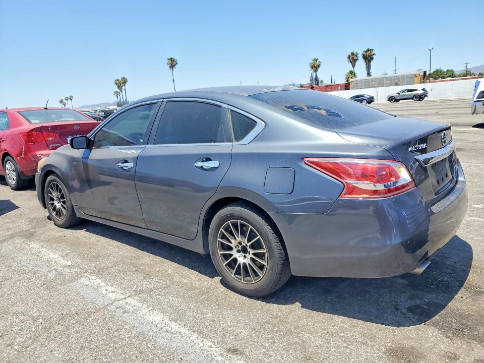 2013 Nissan Altima VIN 1N4AL3AP1DN418719 COPART salvage auction — MINOR DENT/SCRATCHES, Ca - Cert Of Title-Salvaged, sold $525 on 2026-07-02 (photo 2)