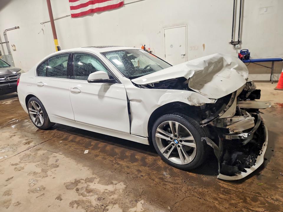 2018 BMW 3er VIN WBA8D9G54JNU72569 COPART salvage auction — FRONT END, Pa - Certificate Of Salvage, sold $1,000 on 2026-08-18 (photo 4)