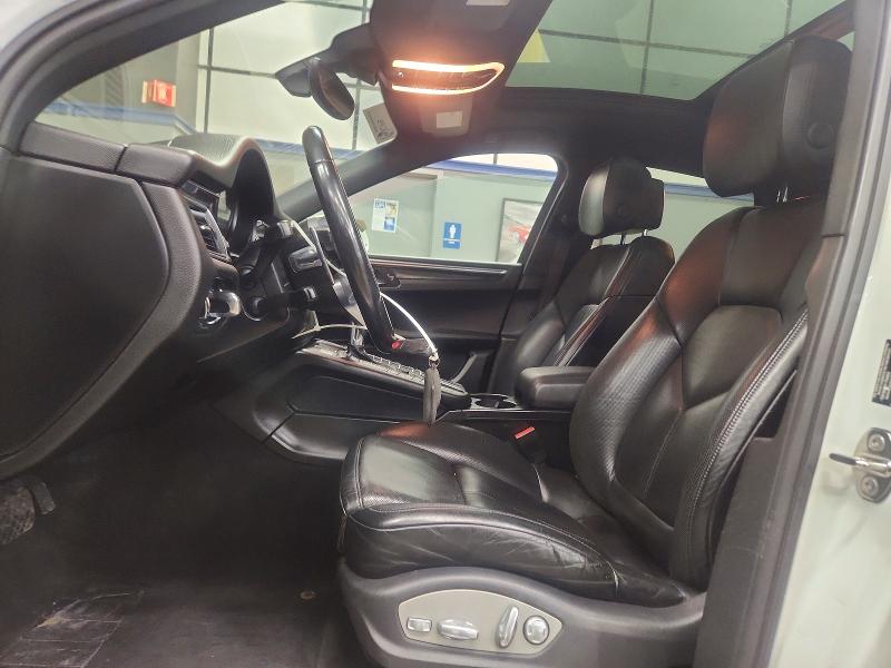 2015 Porsche Macan VIN WP1AB2A57FLB55025 COPART salvage auction — MINOR DENT/SCRATCHES, Pa - Cert Of Title, sold $8,900 on 2026-07-10 (photo 7)