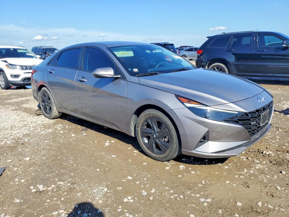 2023 Hyundai Elantra VIN KMHLM4AG4PU605979 COPART salvage auction — SIDE, Tx - Certificate Of Title, sold $4,200 on 2026-07-09 (photo 4)
