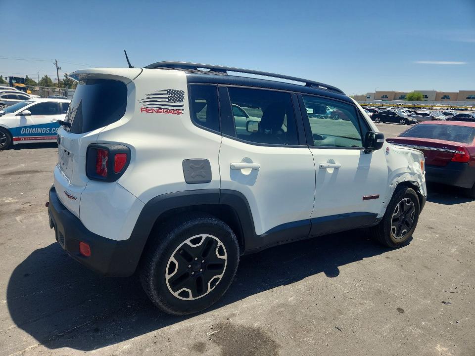 2016 Jeep VIN ZACCJBCT2GPD14720 COPART salvage auction — FRONT END, Nv - Salvage Title, sold $2,650 on 2026-08-10 (photo 3)