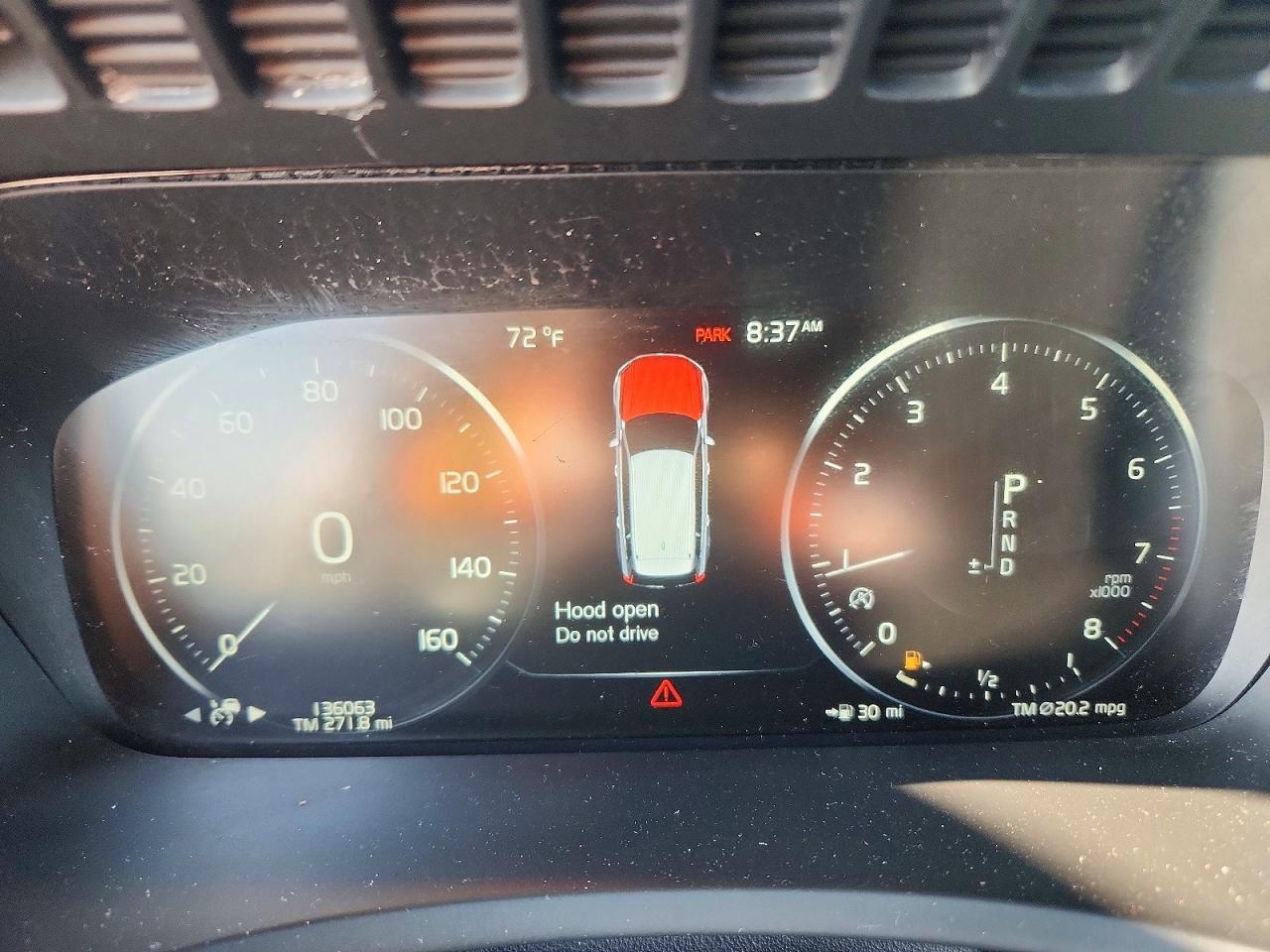 2018 Volvo XC90 VIN YV4A22PL8J1199706 COPART salvage auction — Normal Wear, TX - CERTIFICATE OF TITLE (P), sold $7,900 on 2026-07-09 (photo 9)