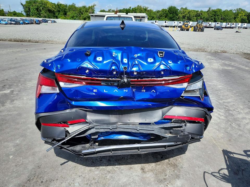 2025 Hyundai Elantra VIN KMHLM4DG4SU981571 COPART salvage auction — REAR END, FL - CERT OF TITLE SLVG REBUILDABLE, sold $5,500 on 2026-07-22 (photo 6)
