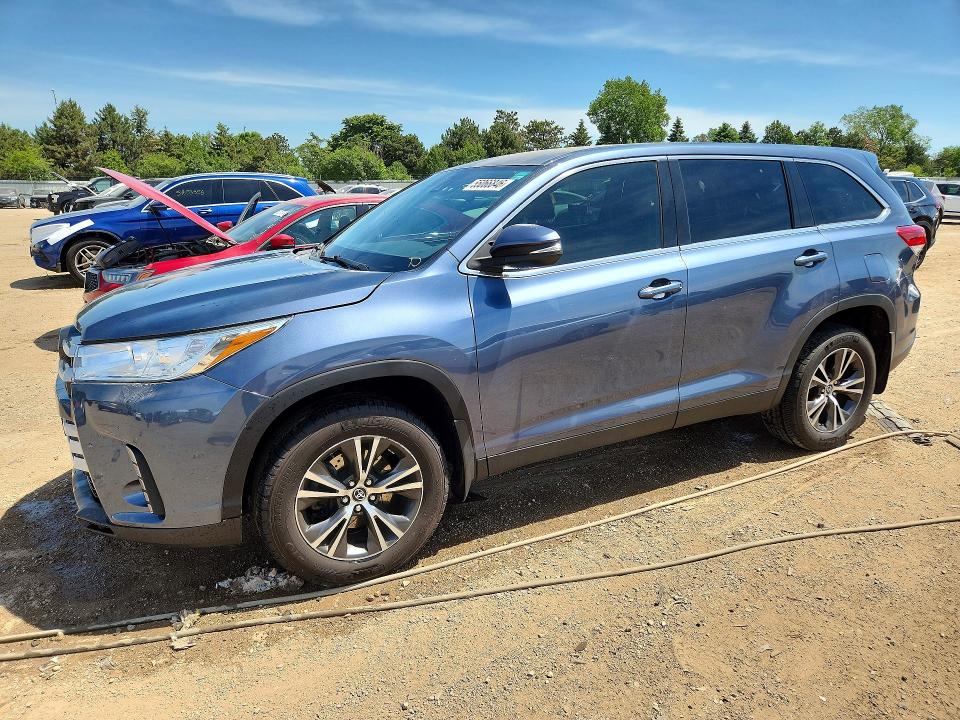 2019 Toyota VIN 5TDBZRFH7KS960643 COPART salvage auction — SIDE, Il - Salvage Certificate, sold $6,400 on 2026-07-28 (photo 1)