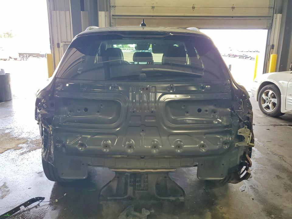 2025 Genesis Gv70 VIN 5NMMCET19SH004870 COPART salvage auction — REAR END, Mn - Cert Of Title-Salvage, sold $20,500 on 2026-07-28 (photo 6)
