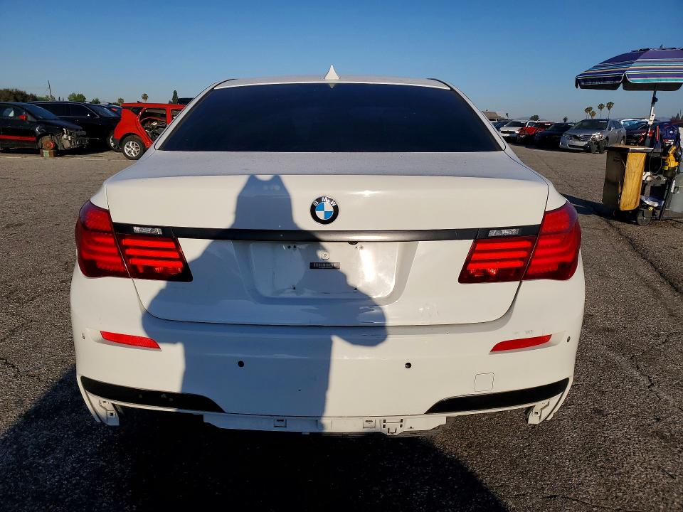 2013 BMW 7er VIN WBAYA6C50DC995312 COPART salvage auction — REAR END, Id - Salvage Certificate Of Title, sold $4,200 on 2026-07-02 (photo 6)