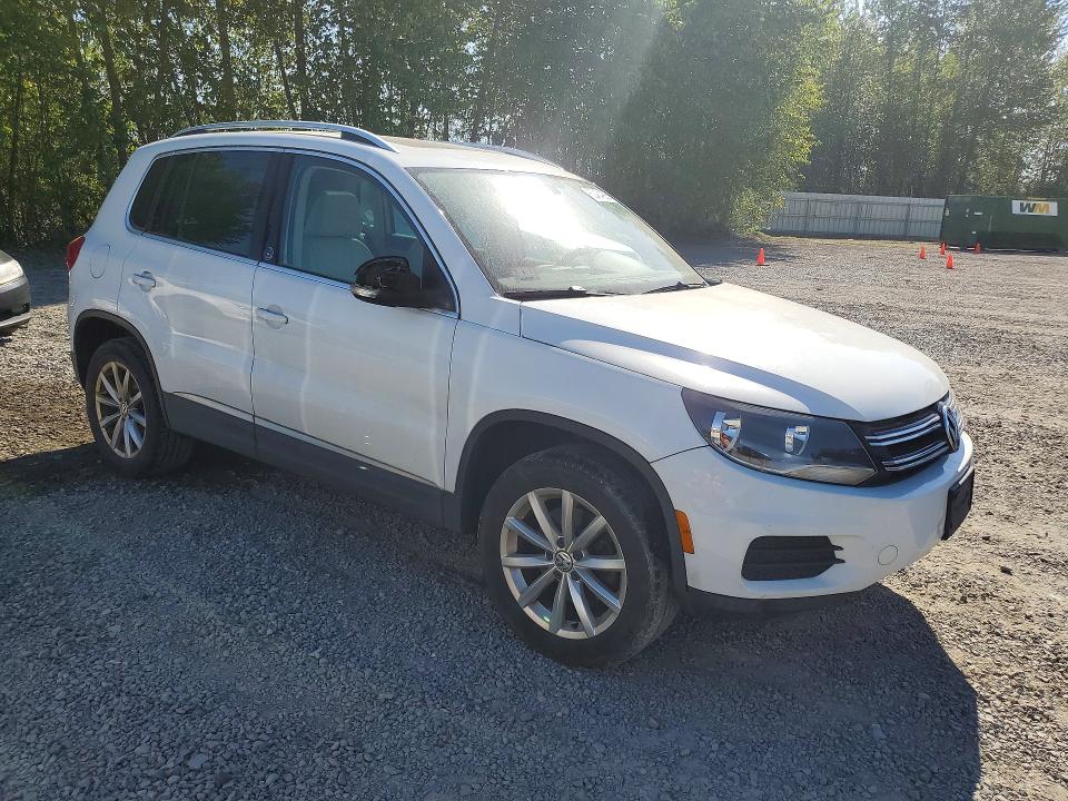 2017 Volkswagen Tiguan VIN WVGSV7AX5HK014776 COPART salvage auction — MINOR DENT/SCRATCHES, Ma - Certificate Of Title, sold $625 on 2026-07-20 (photo 4)