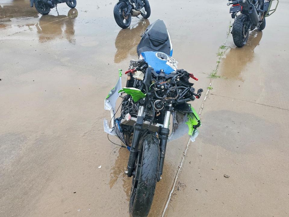 2024 Kawasaki Ex VIN ML5EXGH12RDA06683 COPART salvage auction — FRONT END, TX - SALVAGE VEHICLE TITLE, sold $125 on 2026-07-30 (photo 2)